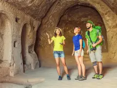 Cappadocia Green Tour: Derinkuyu Underground City & Ihlara Valley Hike, Full Day with Lunch (Tickets Not Included)