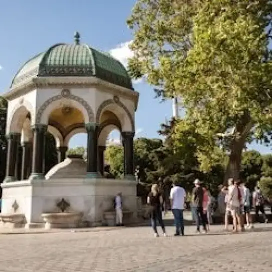 Hagia Sophia, Topkapi Palace & Basilica Cistern Guided Tour with Tickets — photo 4