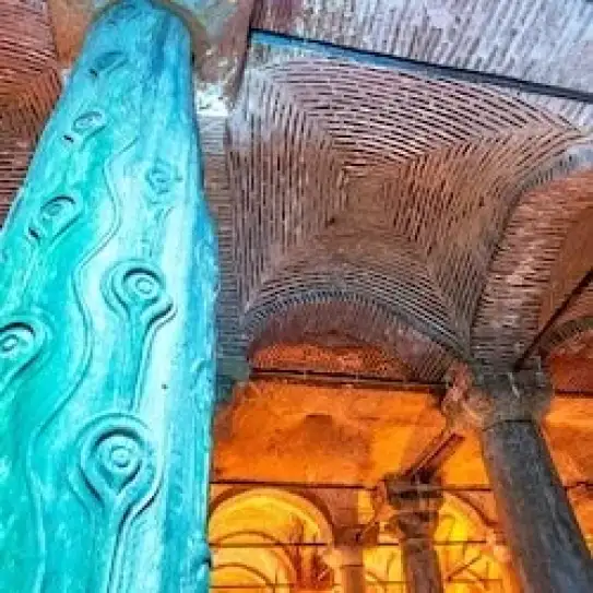 Basilica Cistern Skip The Line Ticket with Guided Tour — photo 4