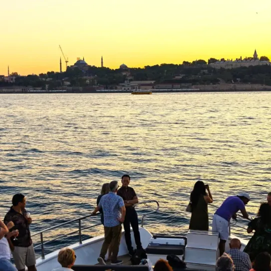 Bosphorus Luxury Yacht Cruise: Afternoon with Asian Side Stop — photo 4