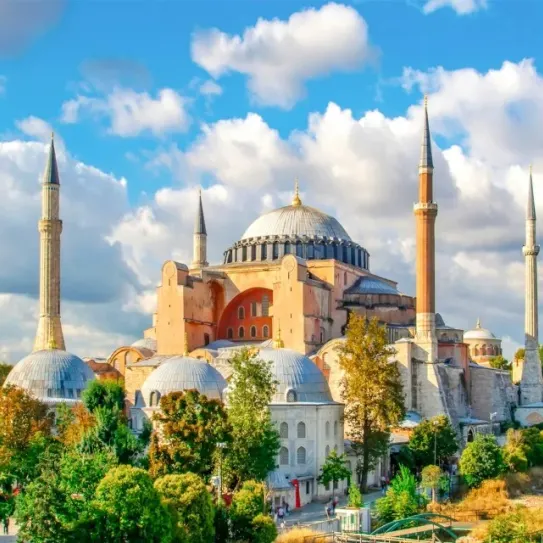 Blue Mosque Guided Tour with Bosphorus Cruise & Audio Guide Options — photo 3