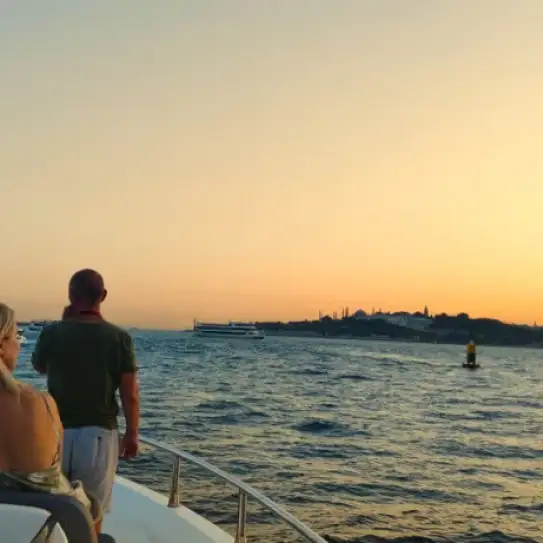 Bosphorus Luxury Yacht Cruise: Afternoon with Asian Side Stop — photo 2