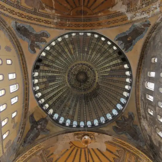 Hagia Sophia Skip the Line Ticket + Dolmabahce Palace with Harem Entry — photo 4