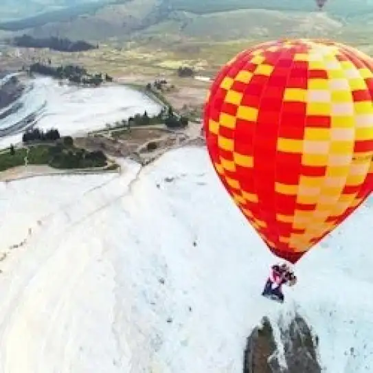 Pamukkale Hot Air Balloon Ride at Sunrise, 1-Hour Flight — photo 2