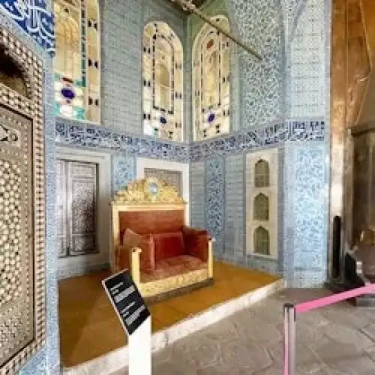 Topkapi Palace and Harem Skip the Line Tickets with Audio Guide — photo 3