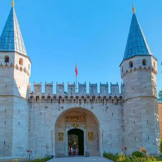 Topkapi Palace Skip the Line Tickets with Guided Entry & Audio Guide — photo 4
