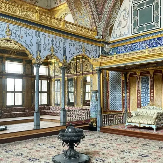 Topkapi Palace & Harem Skip the Line Guided Tour with Blue Mosque Combo — photo 2