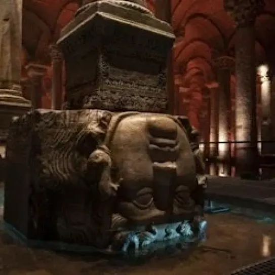 Basilica Cistern Skip The Line Ticket with Guided Tour — photo 2